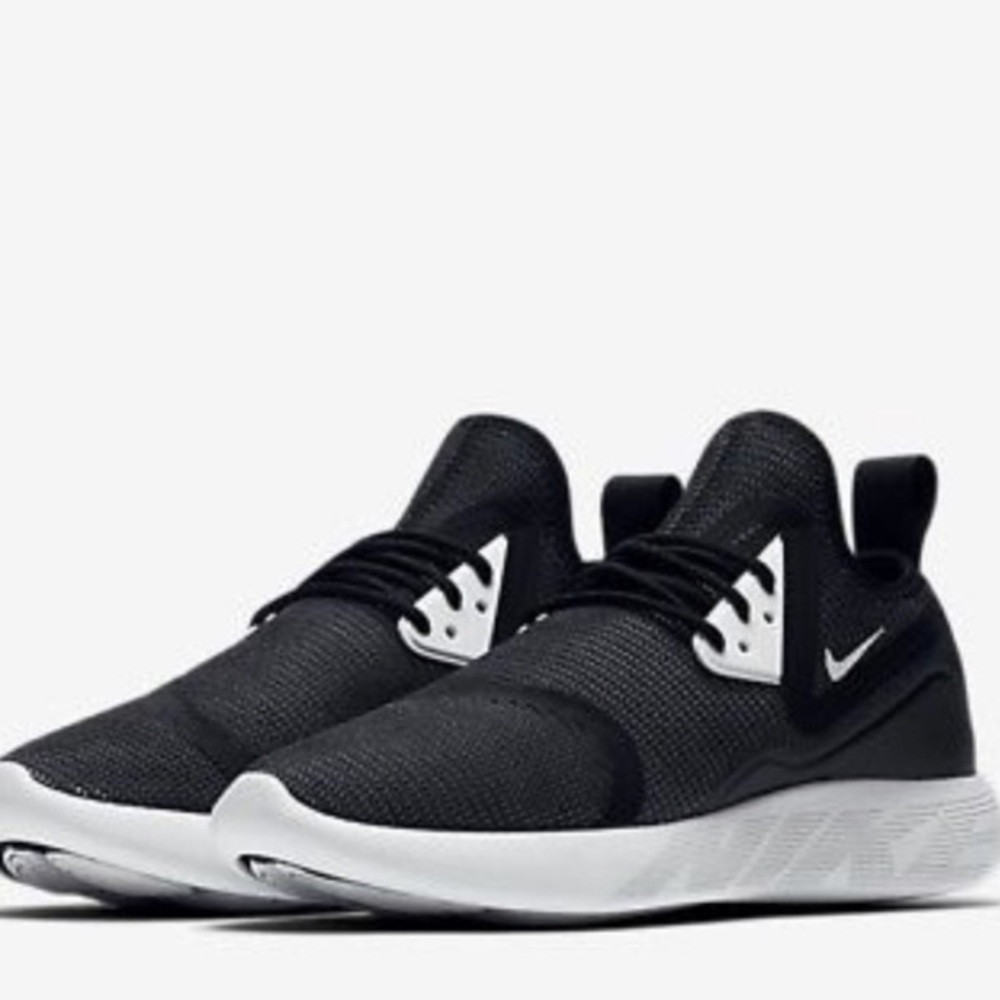 BRAND NEW Nike Women’s Lunar Charges!